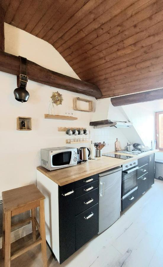 Chalet Charm In The Heart Of The Old Town Annecy Exterior photo